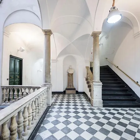 Carlo House By 24
