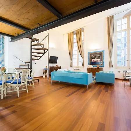 Carlo House By 24 *