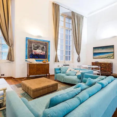 Apartman Carlo House By 24 *