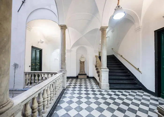 Carlo House By 24