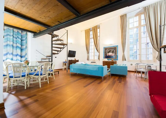 Carlo House By 24 *