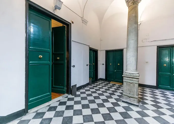 Carlo House By 24